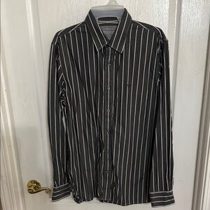 American Eagle Outfitters Distressed Black and White Casual Button Down Shirt